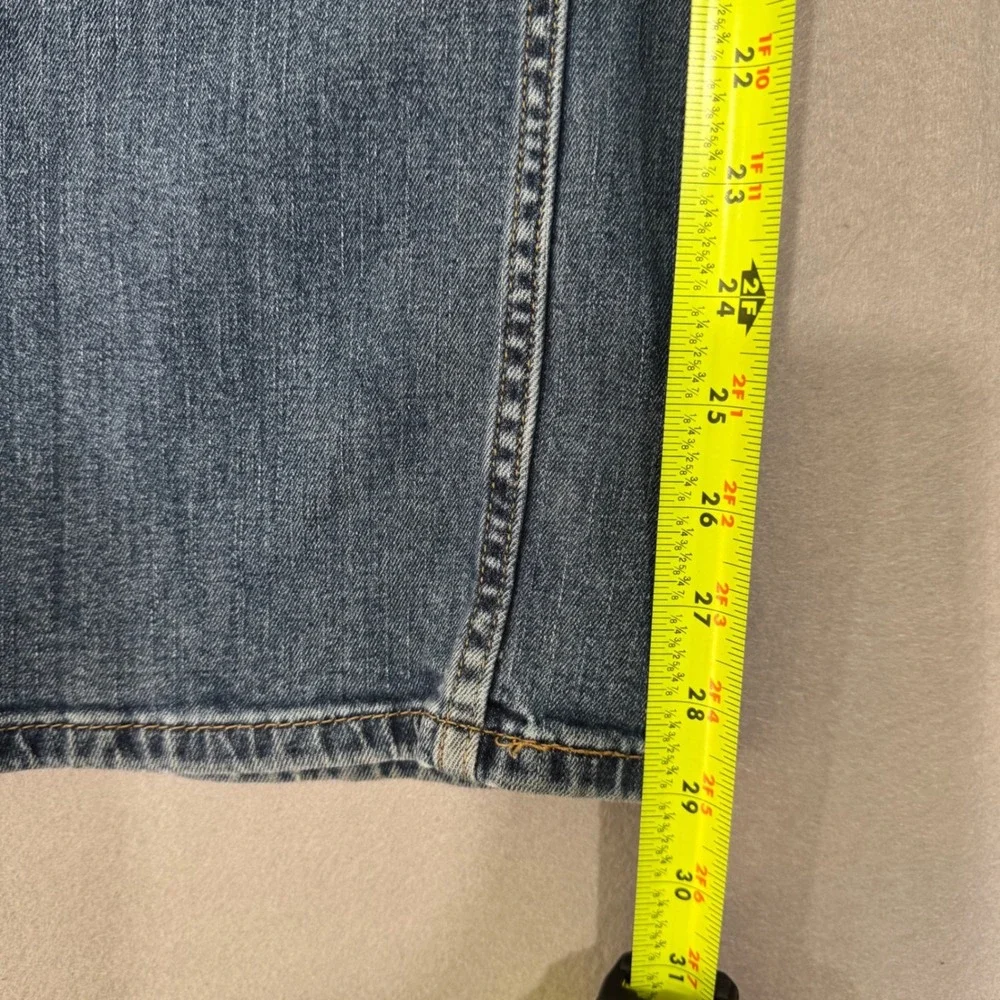 Levis levi 559